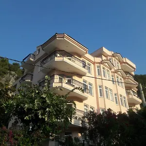  Apart Otel Pembe